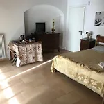 La Marchesa