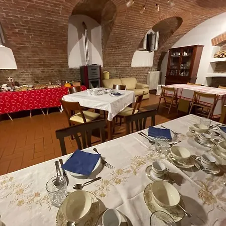 La Marchesa بيت ضيافة